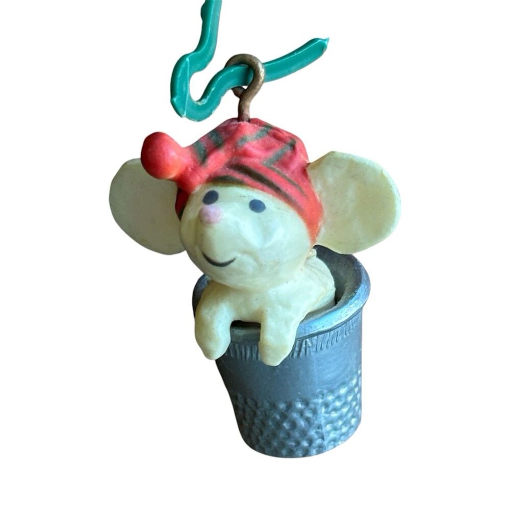 Hallmark 1978 Tree Trimmer Mouse Thimble Ornament 1st In Series Vintage Decor